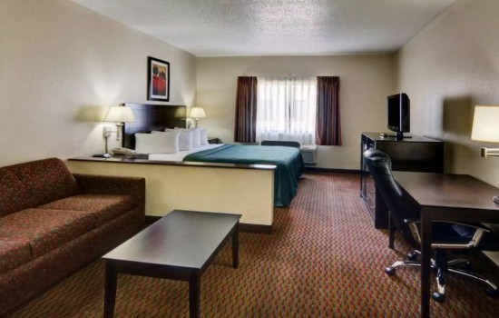 Welcome To Quality Inn Wichita Falls - King Suite