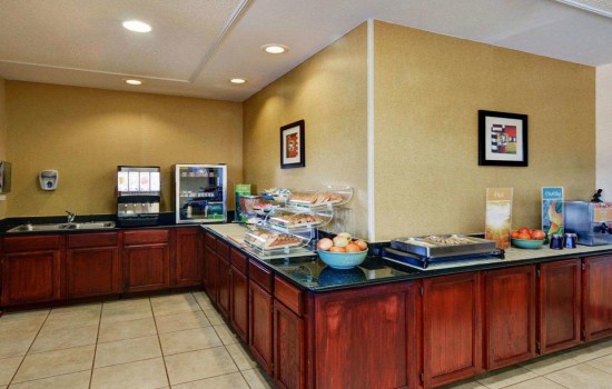Welcome To Quality Inn Wichita Falls - Breakfast Area