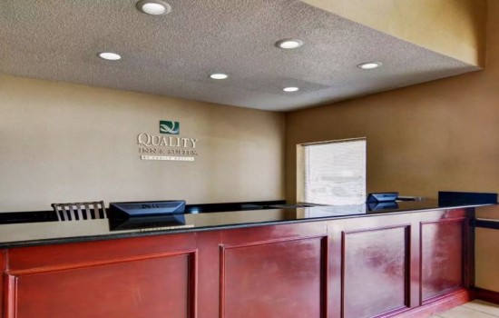 Welcome To Quality Inn Wichita Falls - Front Desk