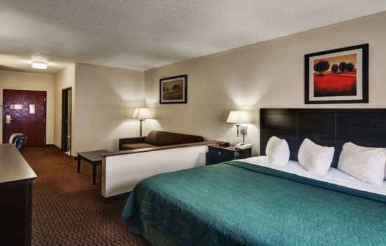 Welcome To Quality Inn Wichita Falls - King Suite